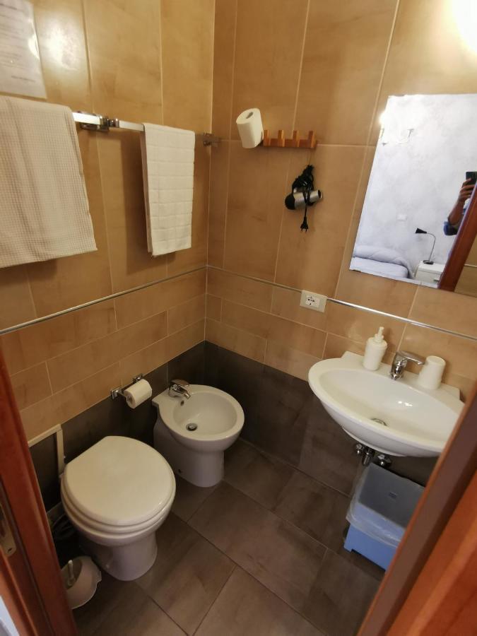 Bed&Breakfast Piramide Roma Exterior foto