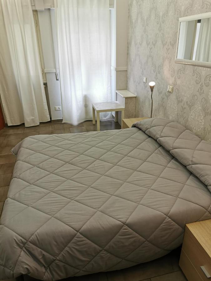 Bed&Breakfast Piramide Roma Exterior foto